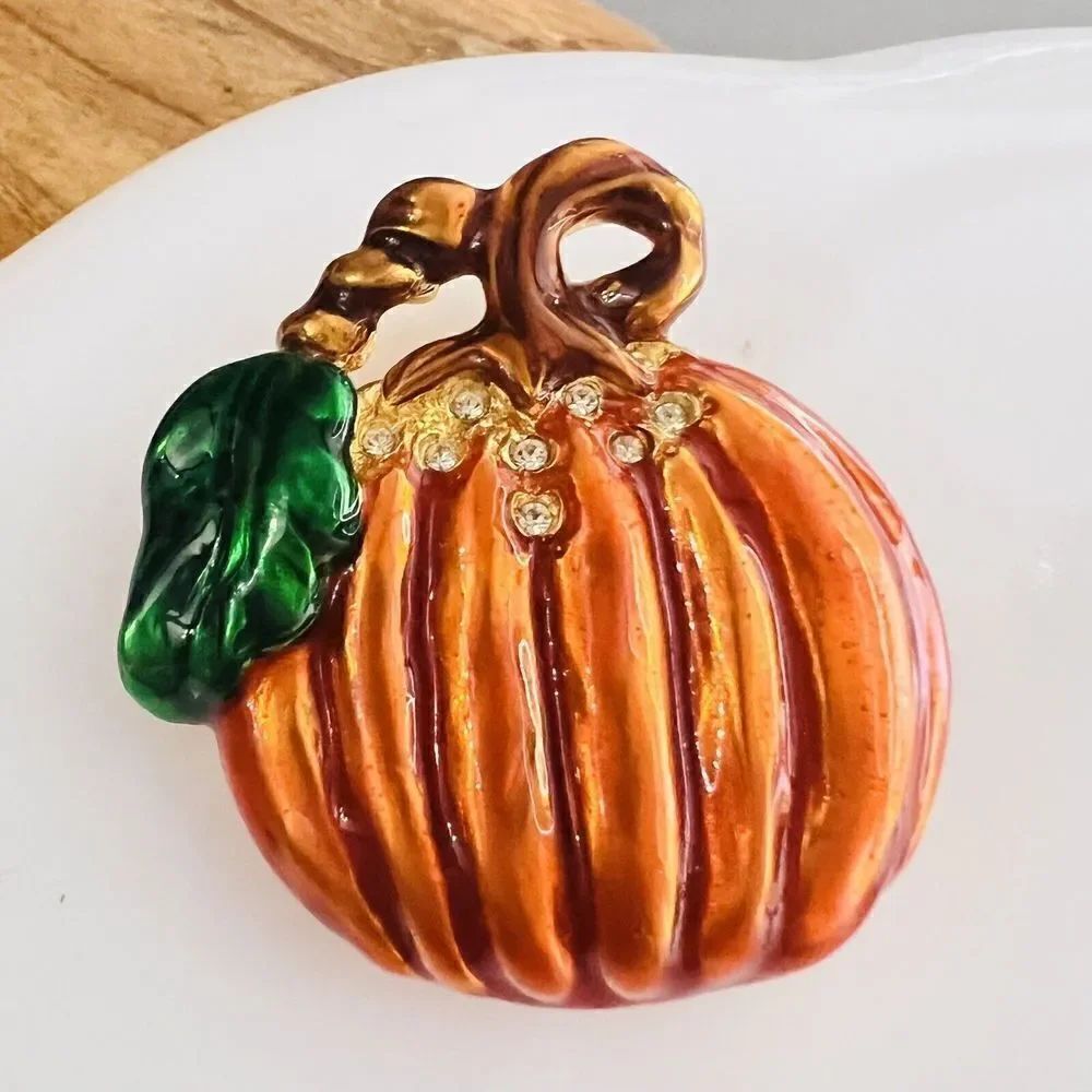 Vintage Brooch Pumpkin Thanksgiving Gold Orange Rhinestone Large Holiday 4355